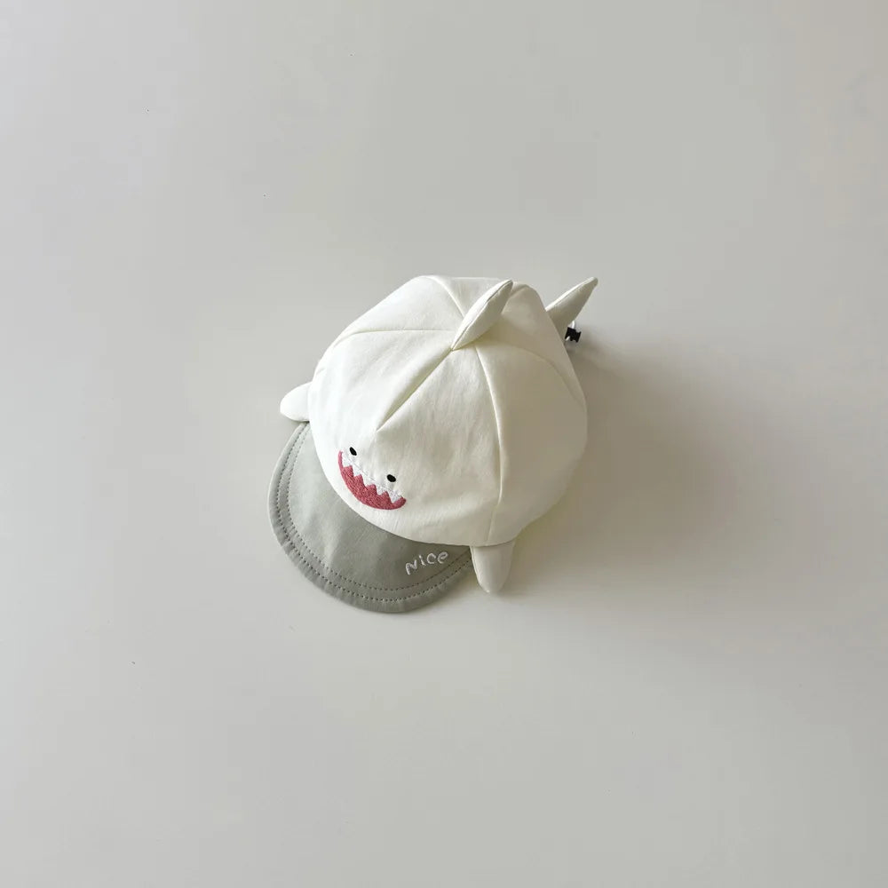 New 3-16M Baby Hat Contrast Color Cute Shark Shape Toddlers Baseball Cap