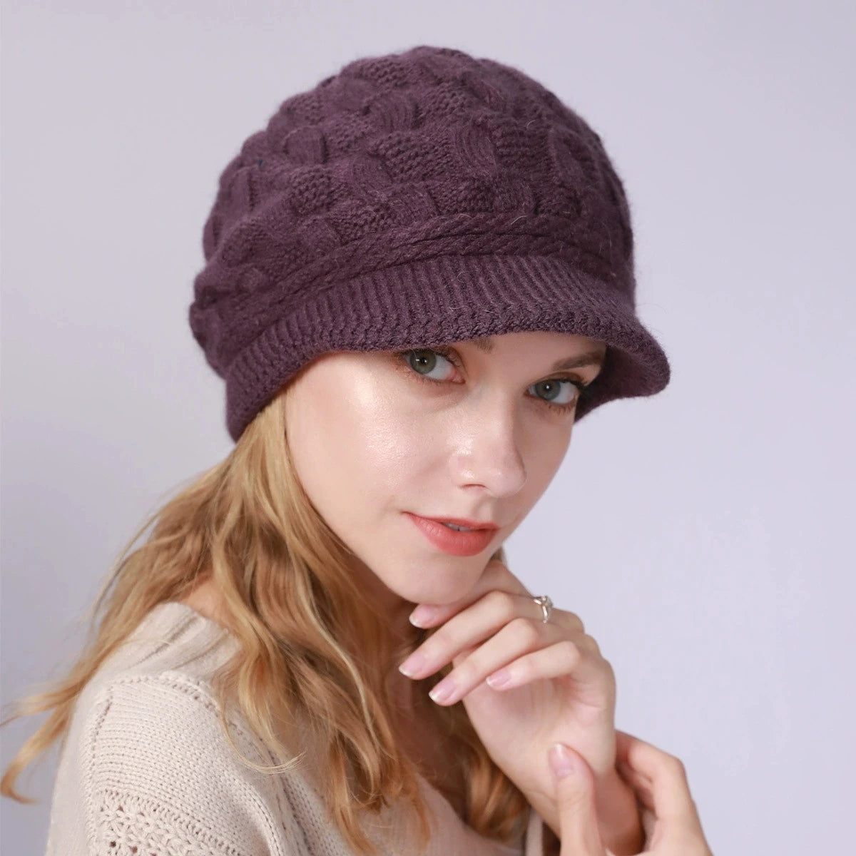 Women's Winter Cable Knit Hat Fashion Beret & Peaked Cap