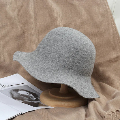 Fedora Hat Women's Autumn Wave Curled English Retro Versatile Fisherman Hat
