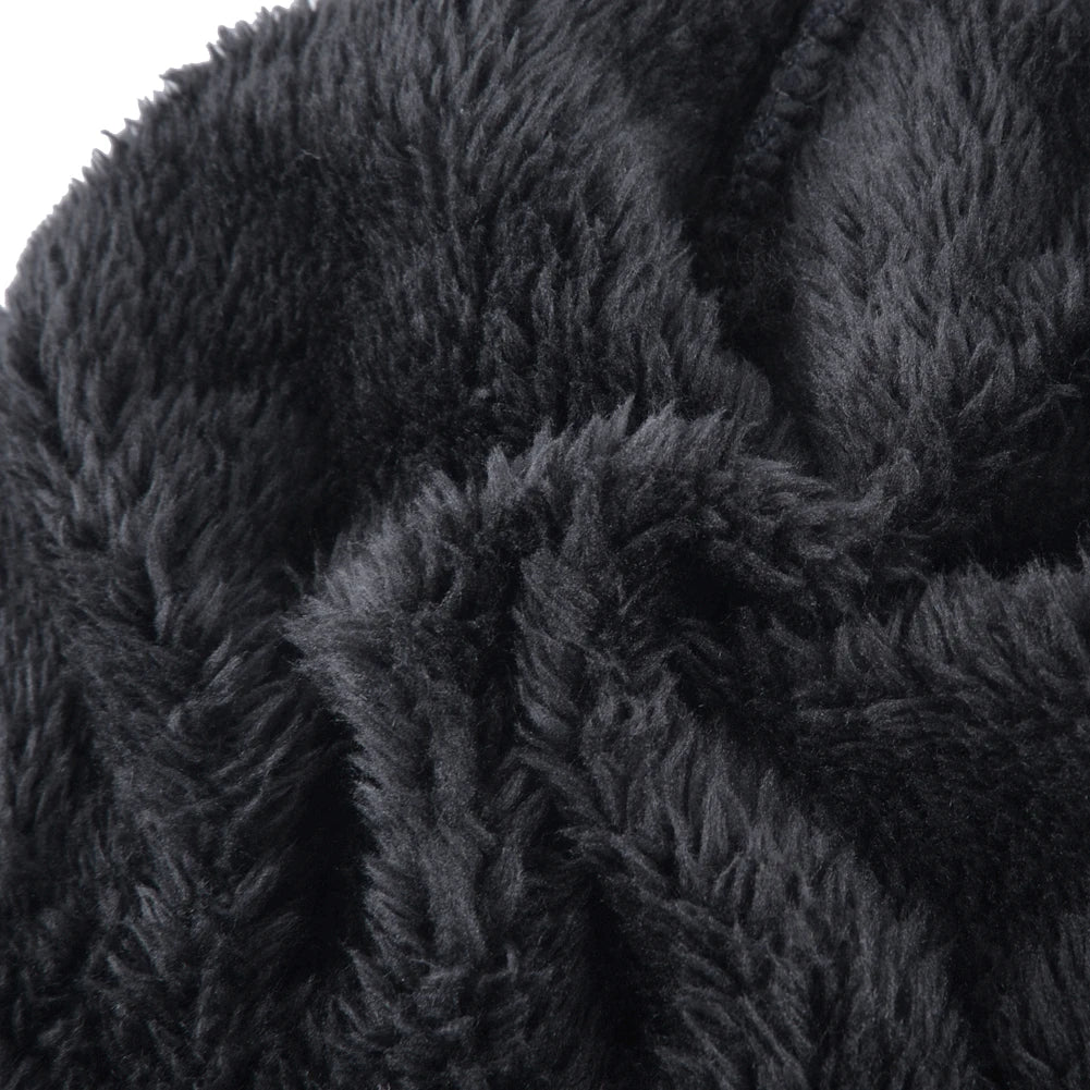 Winter Beanies Men Knitted Skull Pattern Solid Color Hat With Metal Skulls