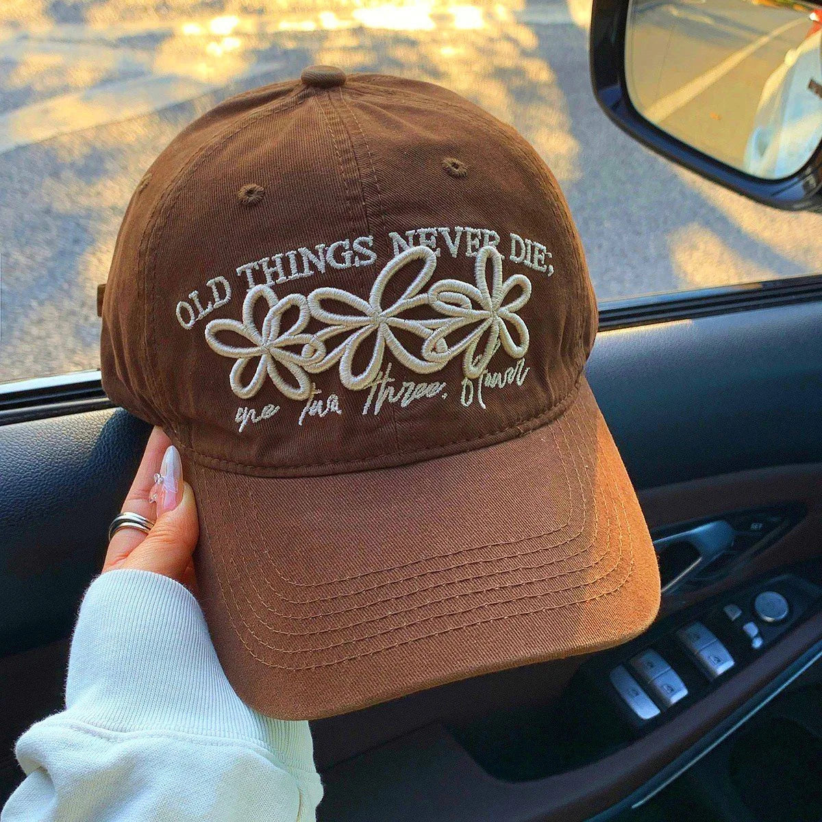 Vintage Washed Cotton Baseball Cap with Cute Flower Embroidery