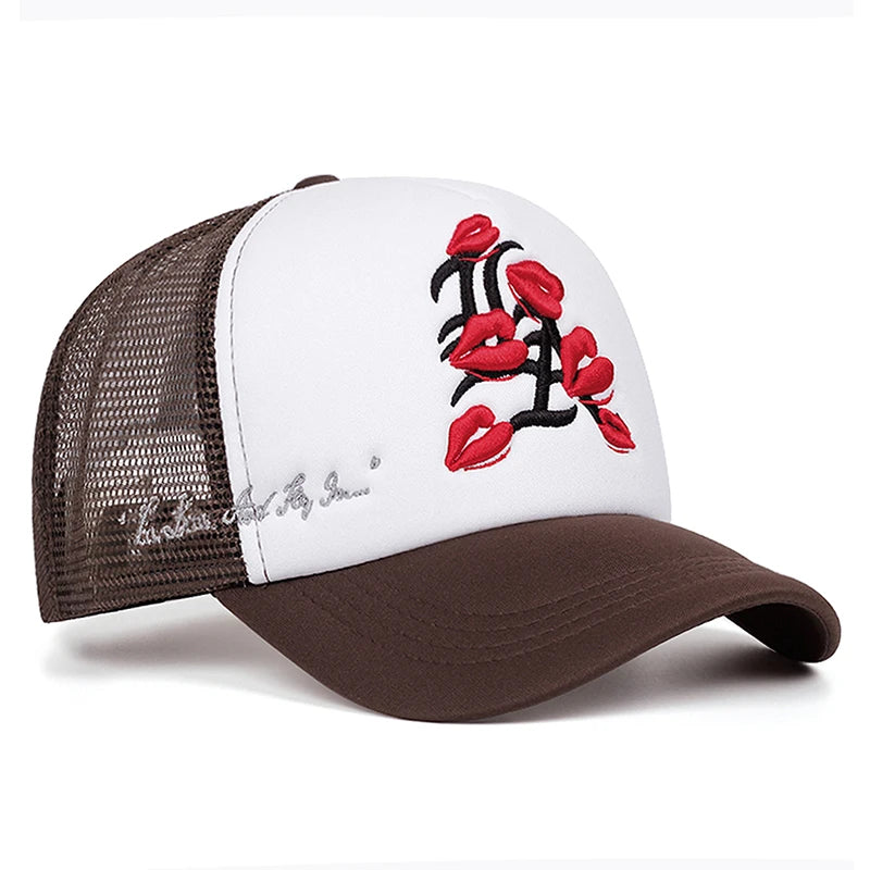 Fashionable Simple Baseball Hat LA Lipprint Embroidered Mesh Hat