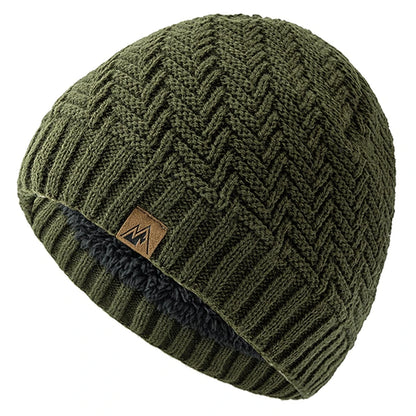 Hot Sale Unisex Peak Labal Winter Hats Fashion Knitted Hats For Men Women