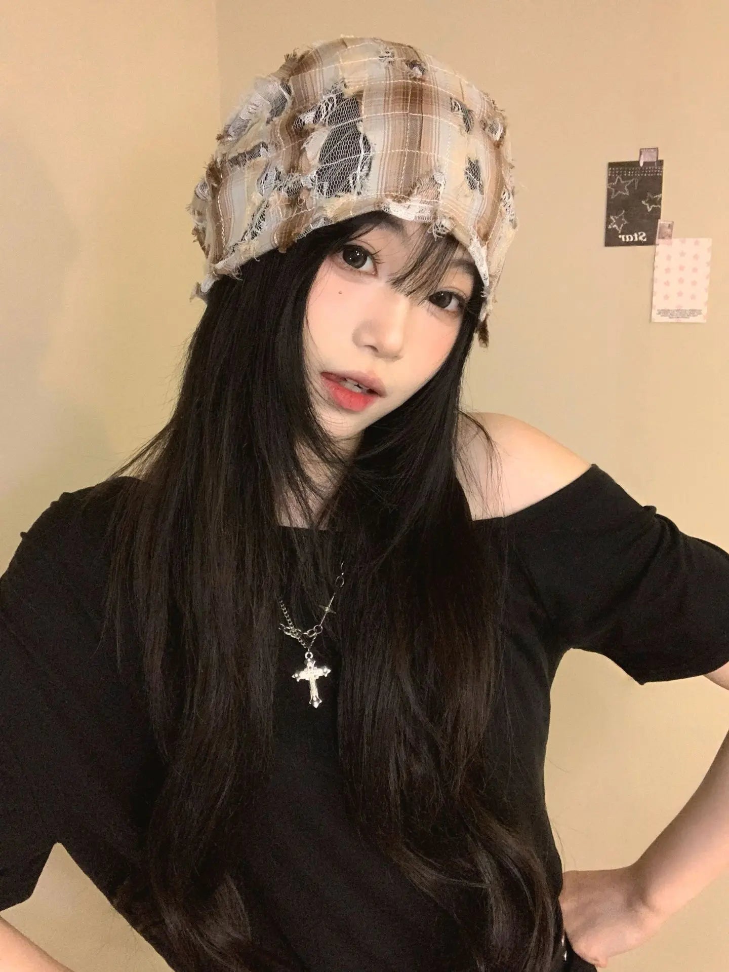 Women's Retro Checked Distressed Beanie
