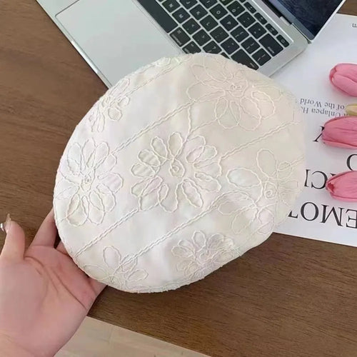 Fashion Retro Forward Cap Flower Embroidery Korean Style Beret