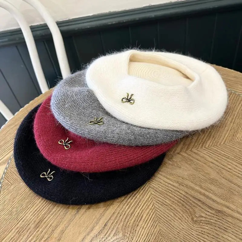 ‌Korean-Style Metal Bow Knitted Beret Women's Autumn/Winter