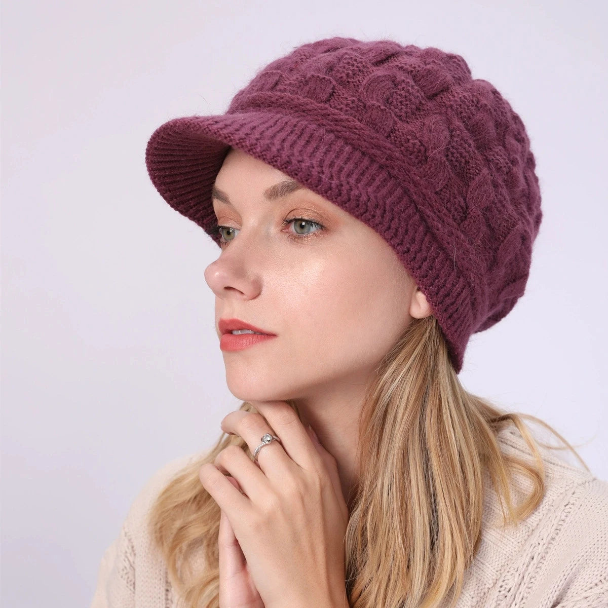 Women's Winter Cable Knit Hat Fashion Beret & Peaked Cap