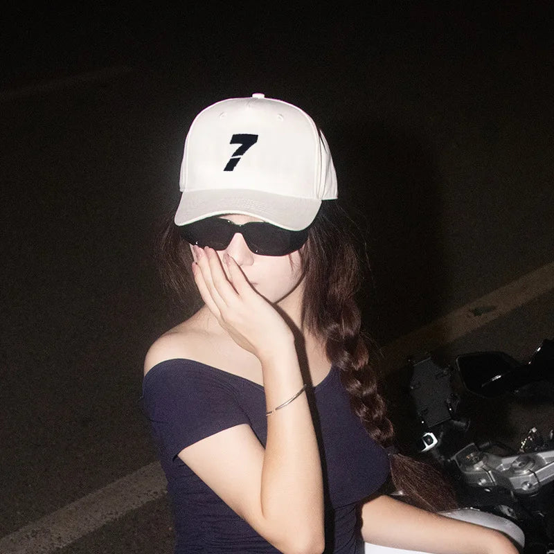 Unisex 7 Embroidered Baseball Cap Korean Style Summer