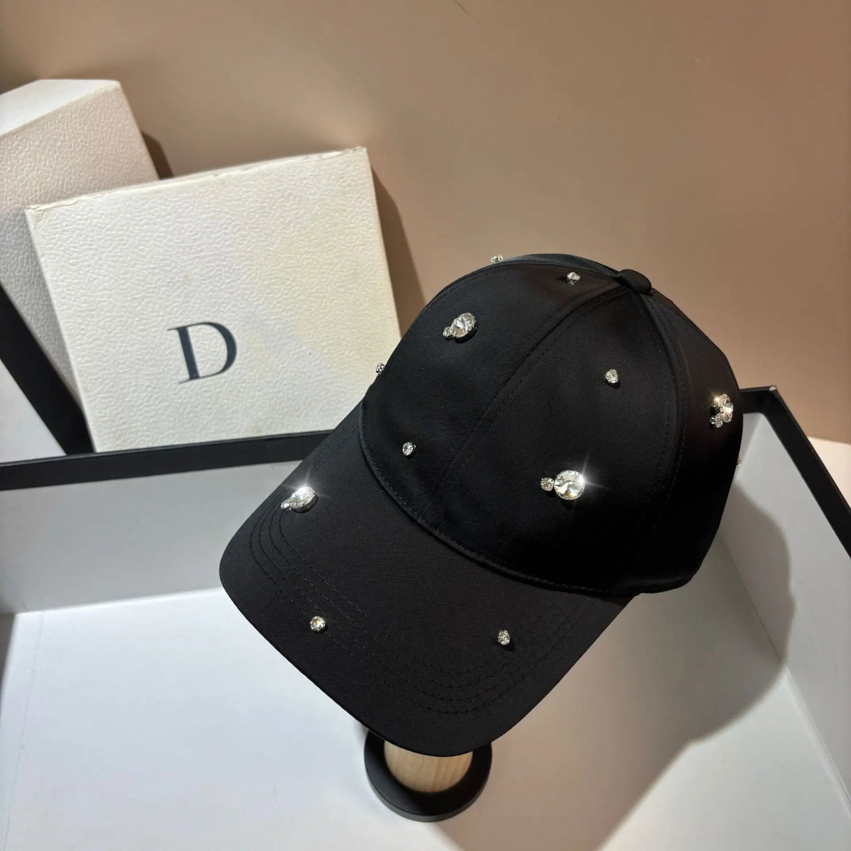 French Parisian Niche Luxury Rhinestone Trend Baseball Cap