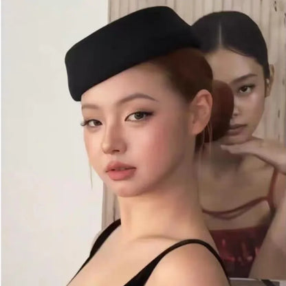 Hepburn Style Black Flat Top Berets Hat Women's French High-End