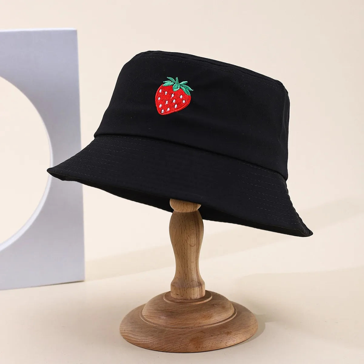 Unisex Summer Cute Bucket Hat For Women Solid Embroidery Strawberry