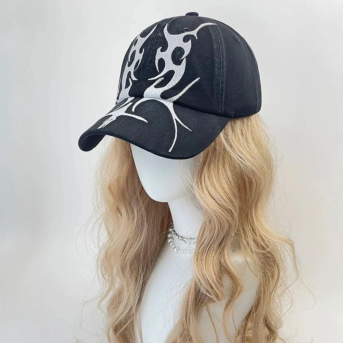 American Embroidered Flame Double-Edged Blade Baseball Hats