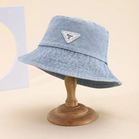 Weekend Light Blue