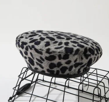 Women Vintage Style Leopard Painter Hat Round Beret Caps