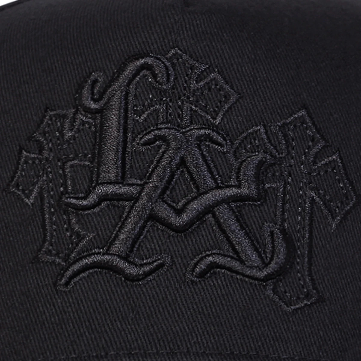 Unisex LA Letter Cross Embroidery Baseball Caps Spring and Autumn Sports Cap