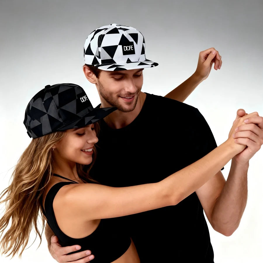 Black White Geometric Triangle Print Snapback Hat Flat Brim Hip Hop Adjustable Streetwear Sun Hat