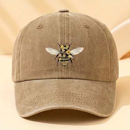 A Fashionable Bee Print Baseball Cap That is Versatile for Outdoor Leisure
