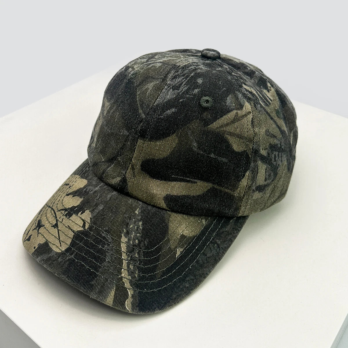 Niche Graffiti Baseball Hats