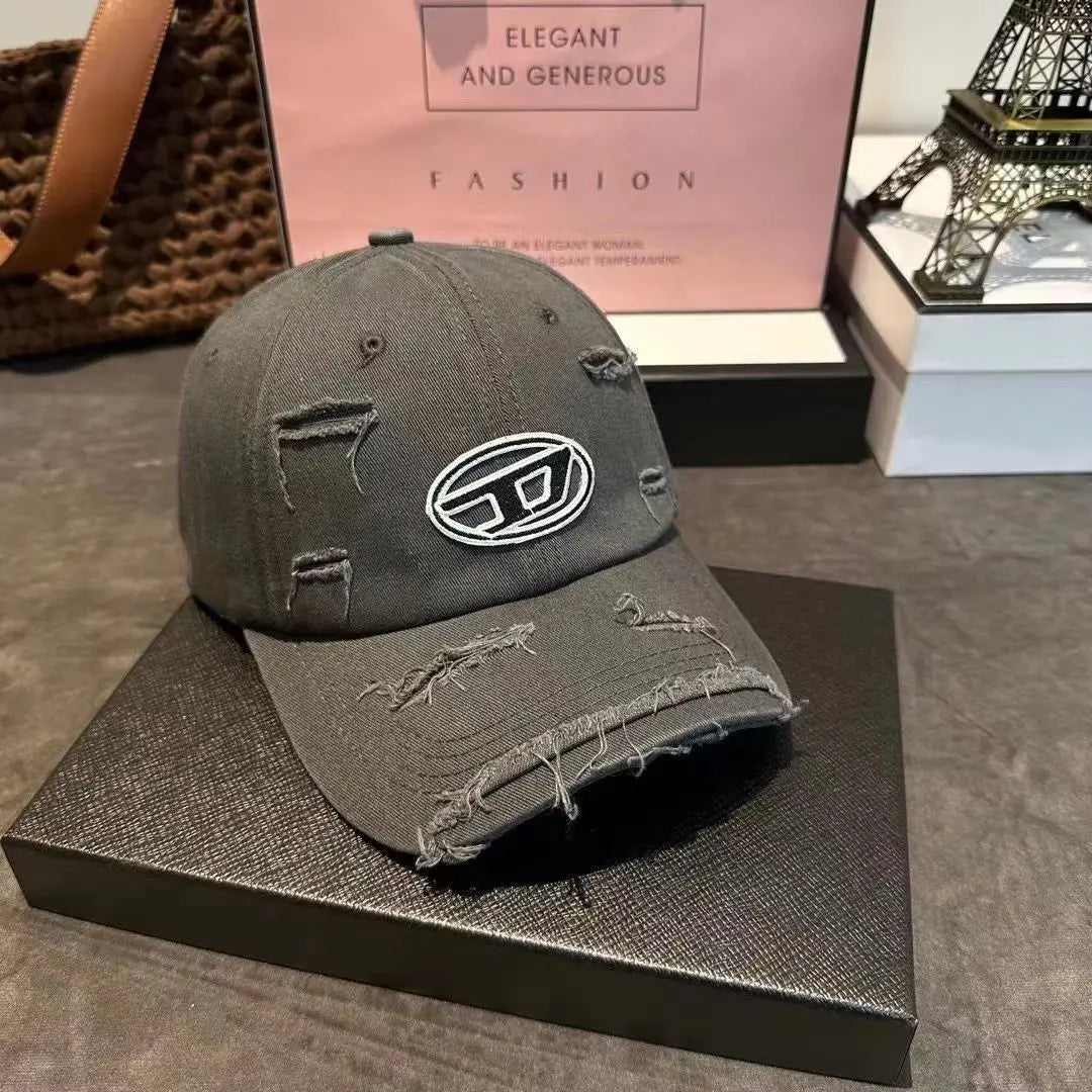 2026 D Letter Baseball Cap Makes Your Face Look Smaller