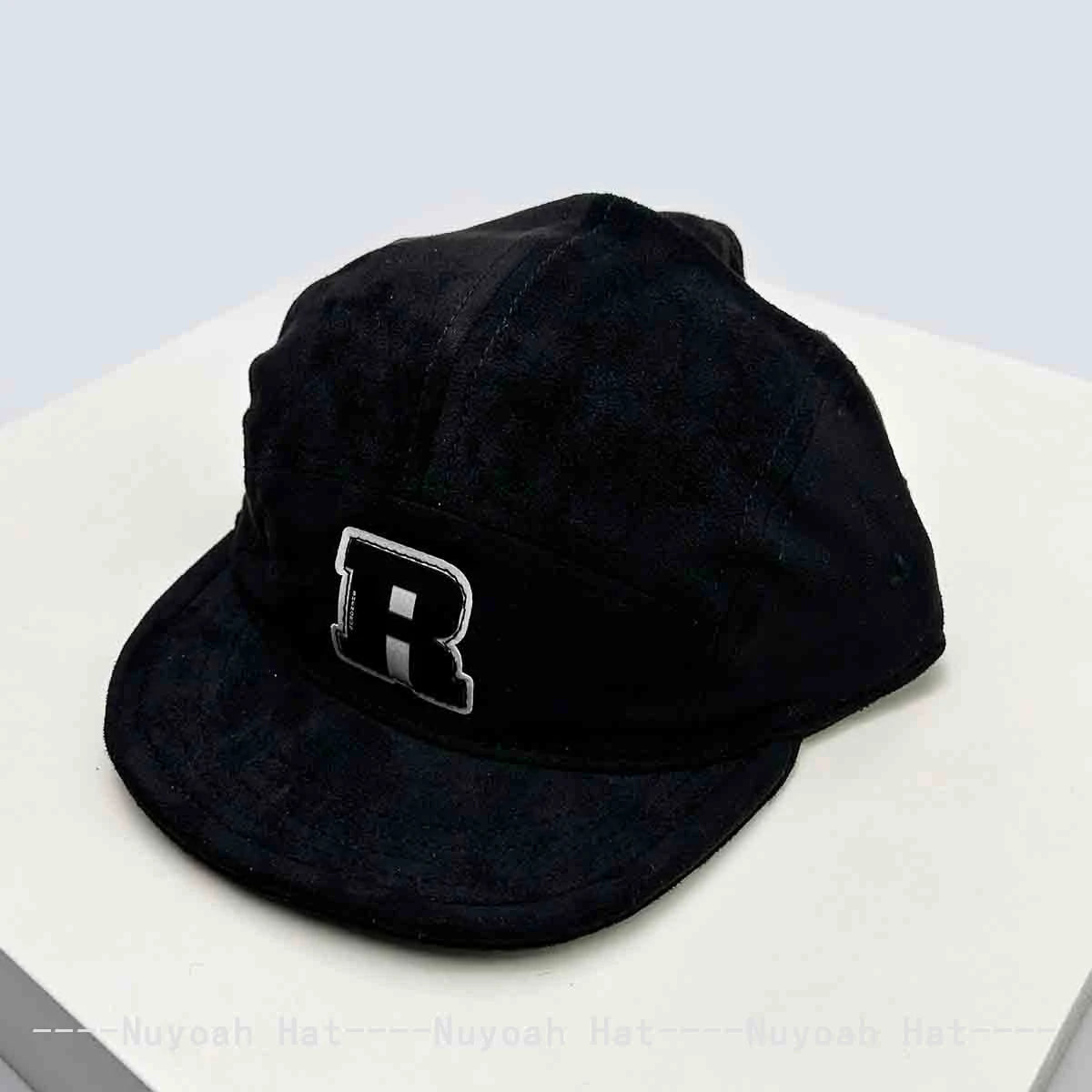 New Korean Patch R Letter Baseball Hats Flat Eave Versatile Suede Peaked Caps Niche Fashion Retro Simple