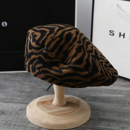 High Quality Retro Beret Zebra Stripes Print Windproof Painter Hat