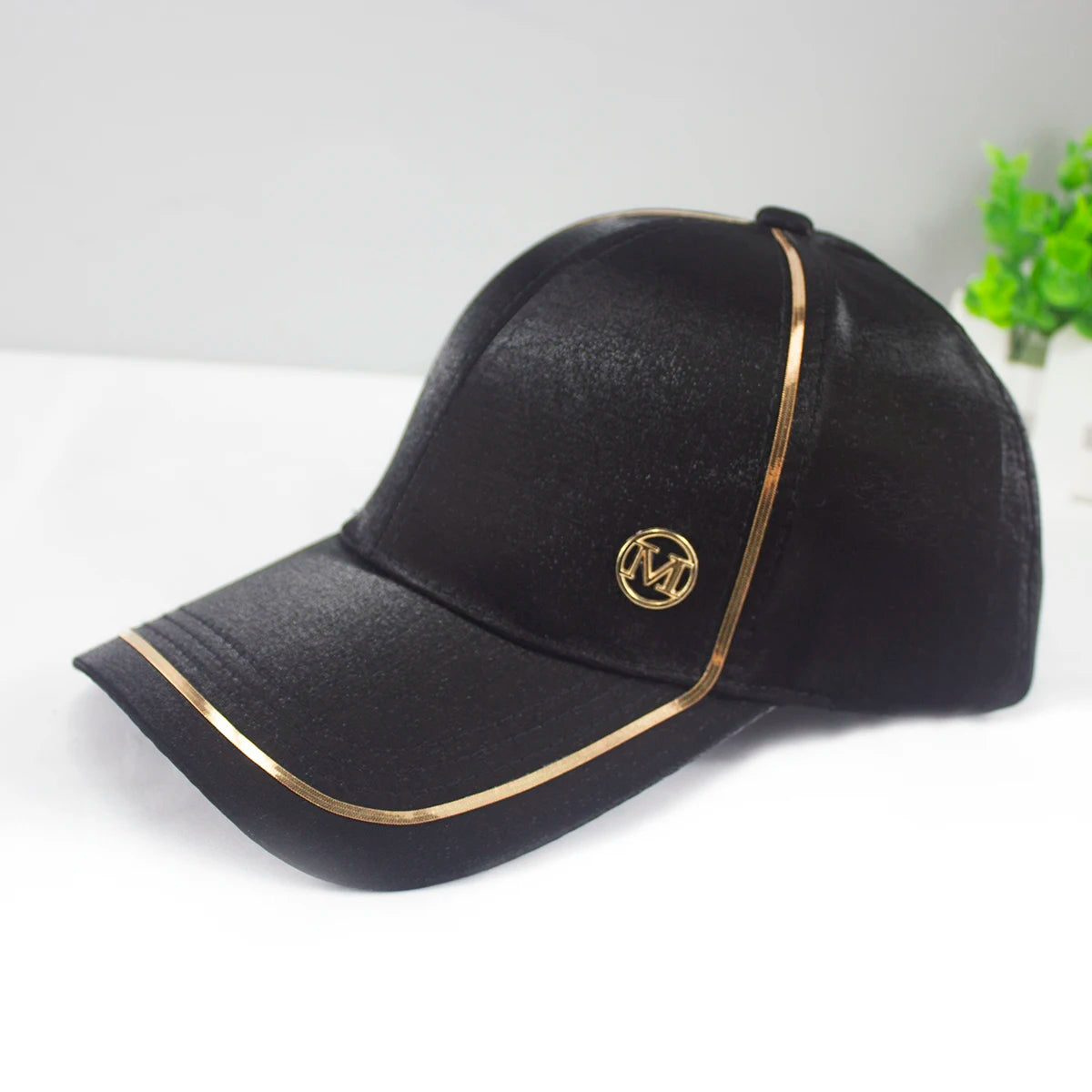 Gold Border Shining M Women Men Baseball Caps