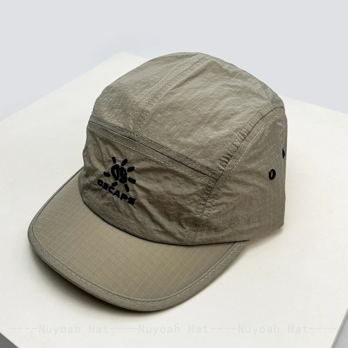 New Men Women Versatile Plaid Fashion Peaked Caps Outdoor